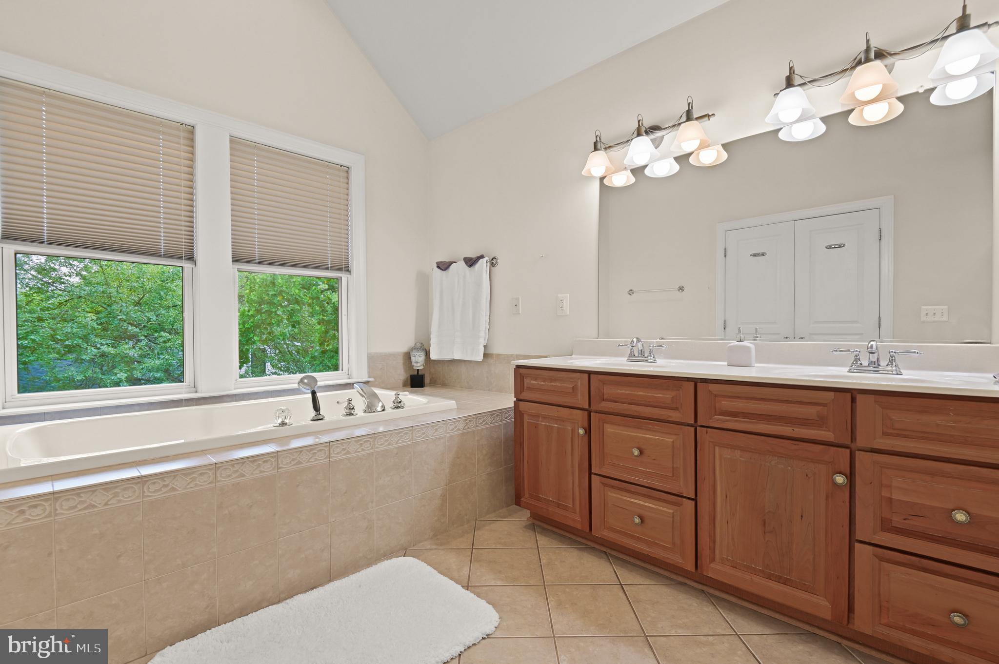 EASTPORT - Residential