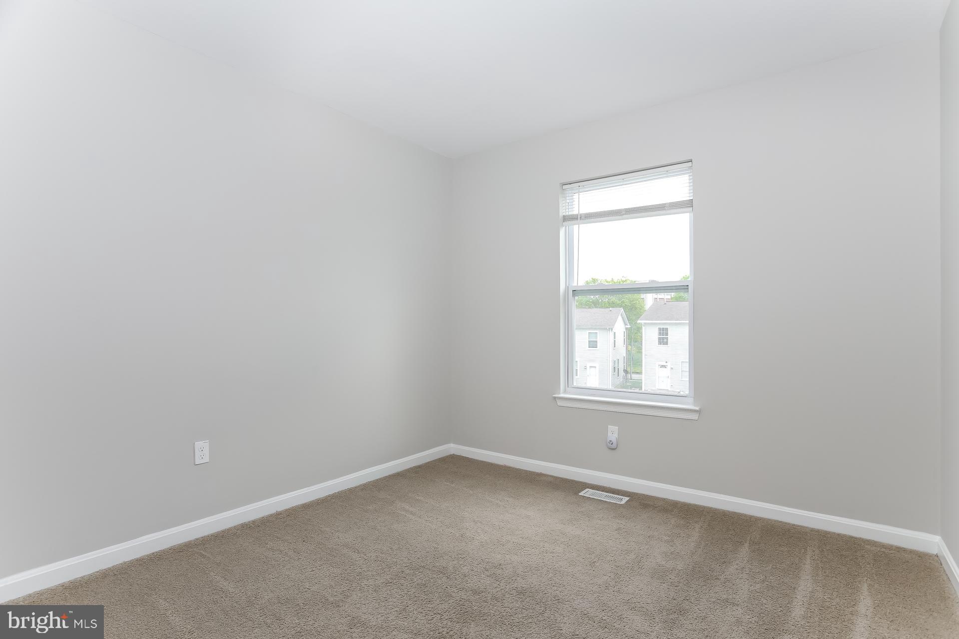 HERITAGE CROSSING - Residential