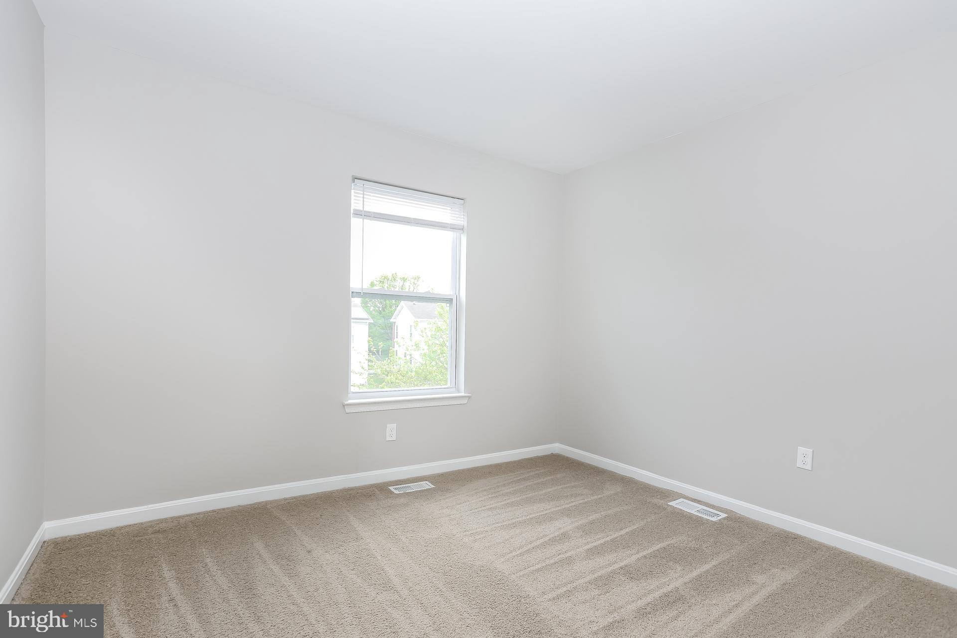 HERITAGE CROSSING - Residential