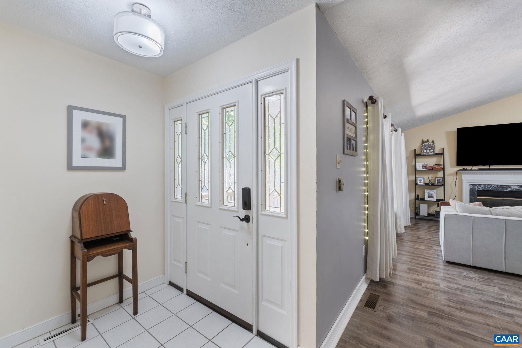 LAKE MONTICELLO - Residential