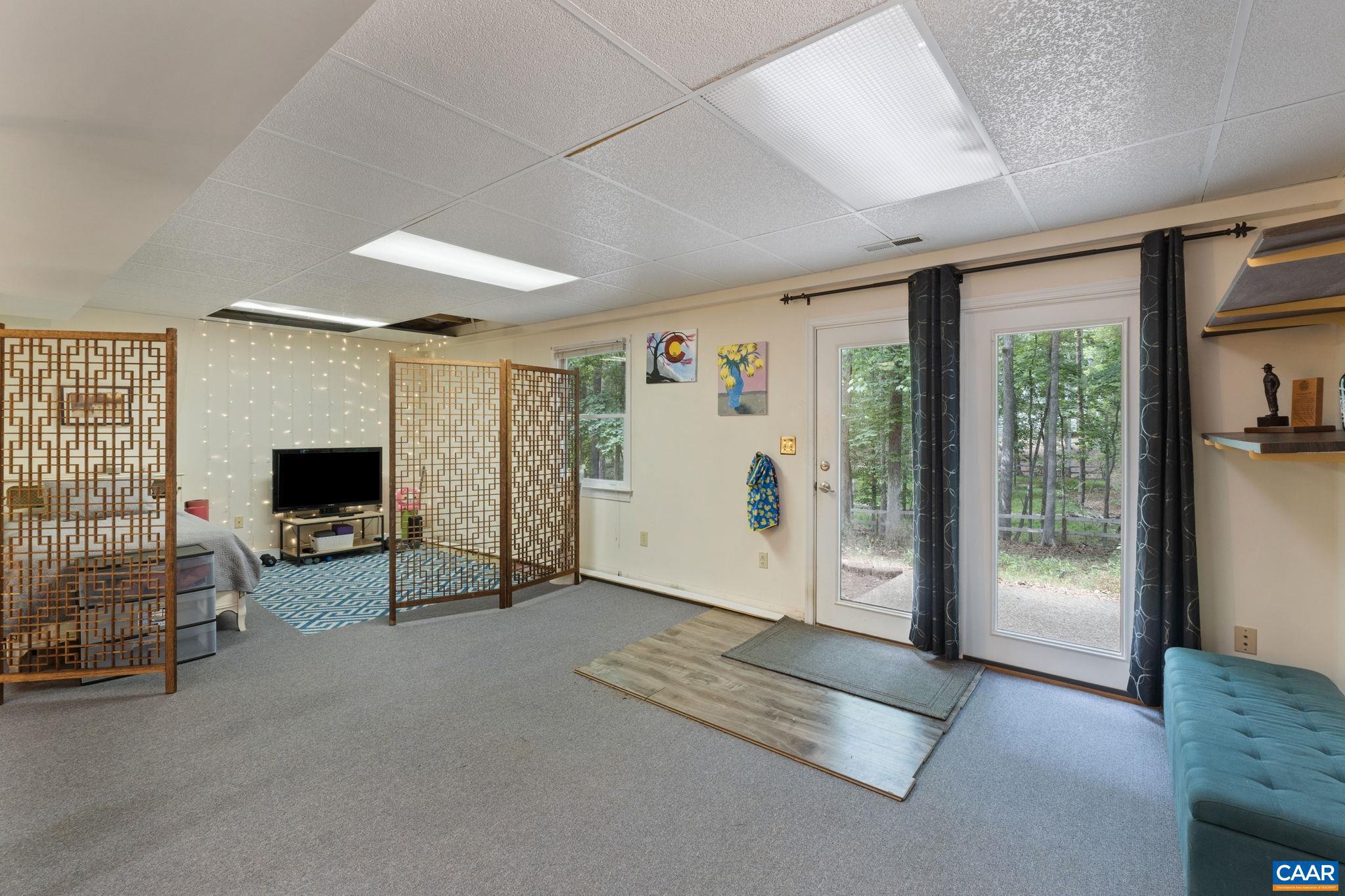 LAKE MONTICELLO - Residential