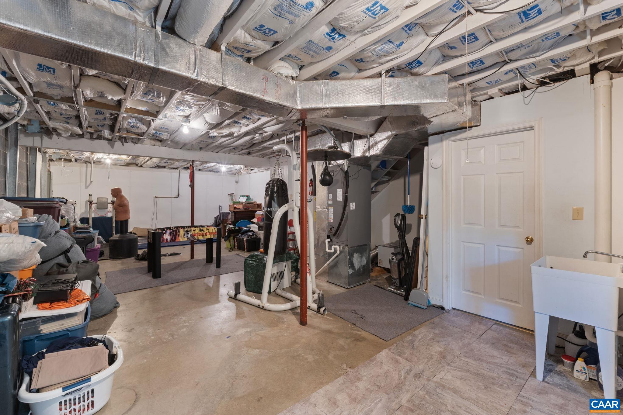 LAKE MONTICELLO - Residential