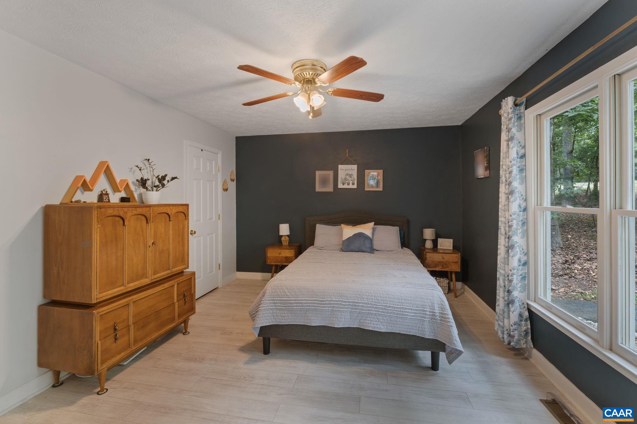 LAKE MONTICELLO - Residential