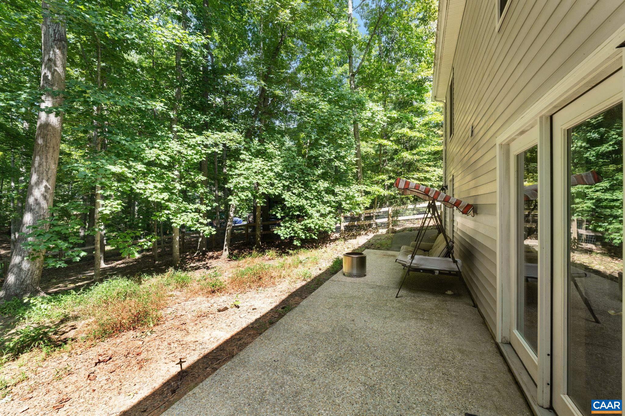 LAKE MONTICELLO - Residential