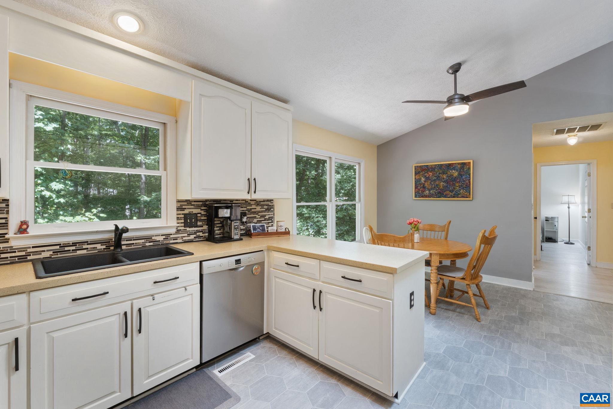 LAKE MONTICELLO - Residential