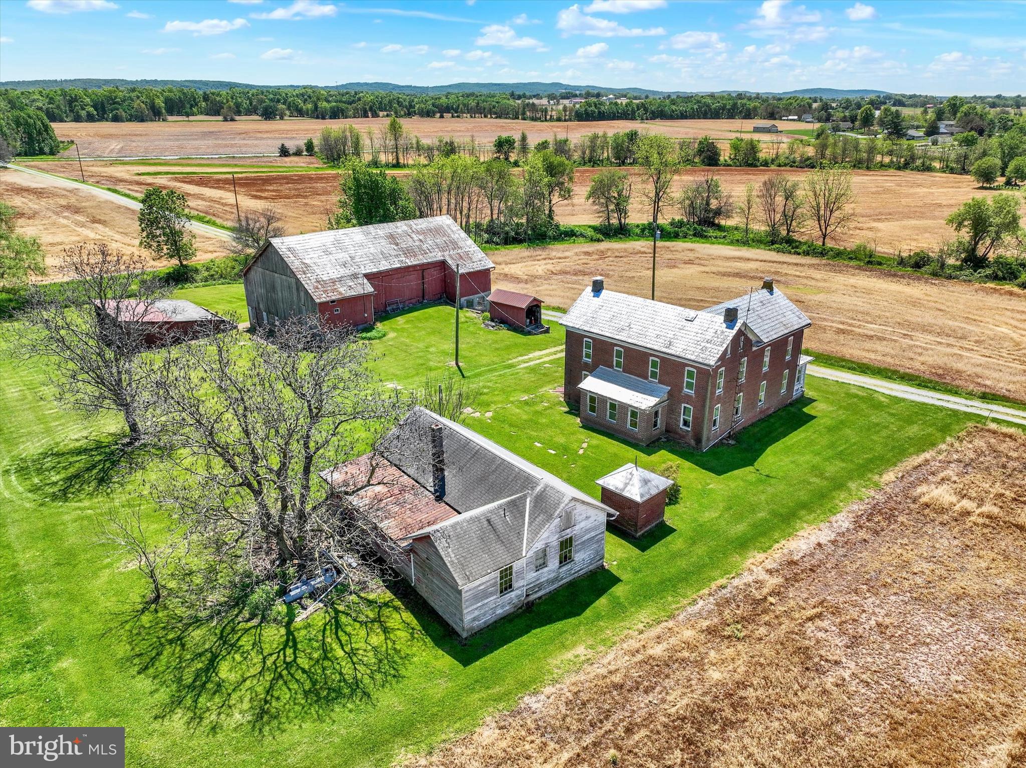807 CHERRY LANE