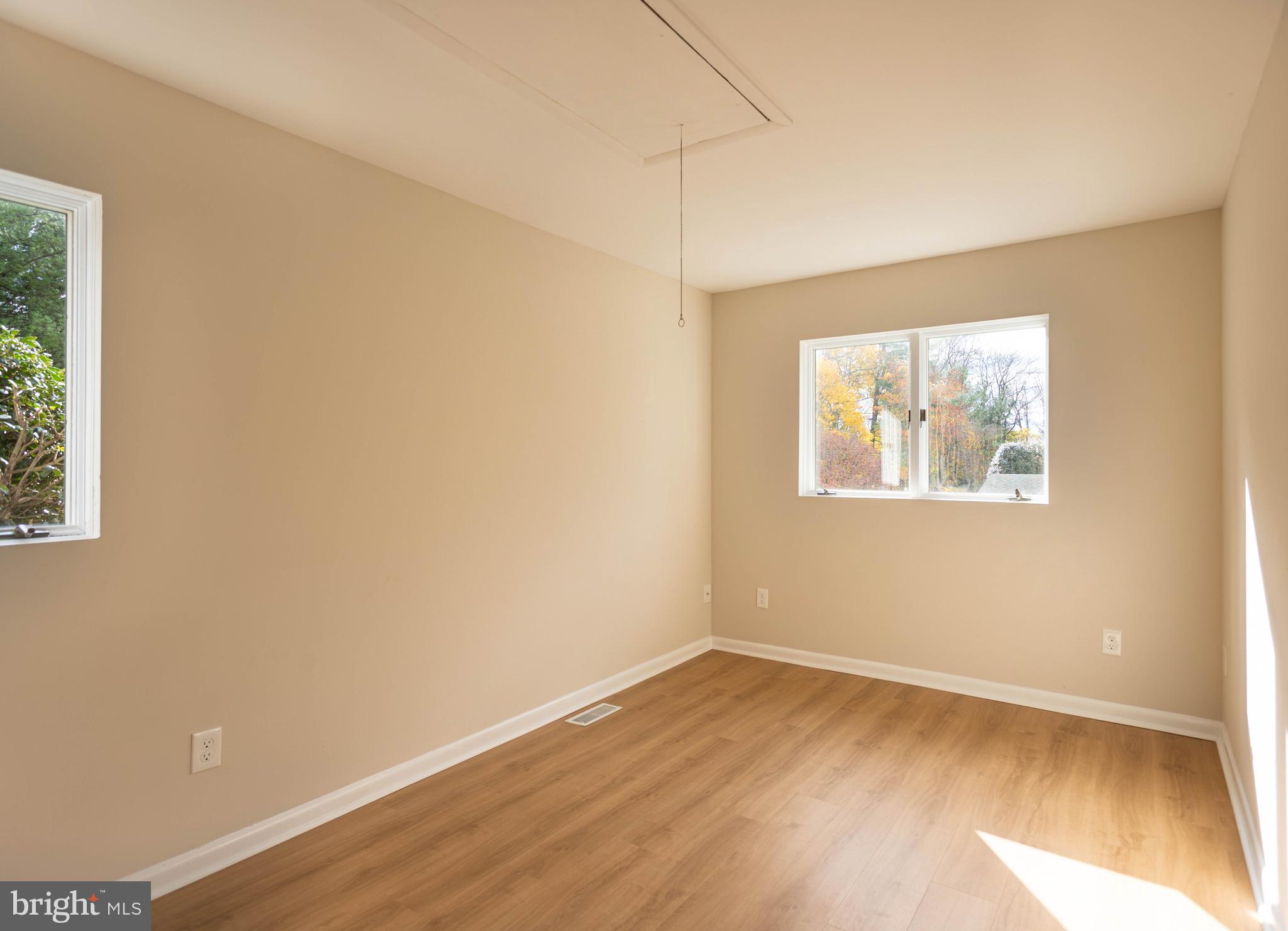 CHESAPEAKE STONE MANOR - Residential Lease