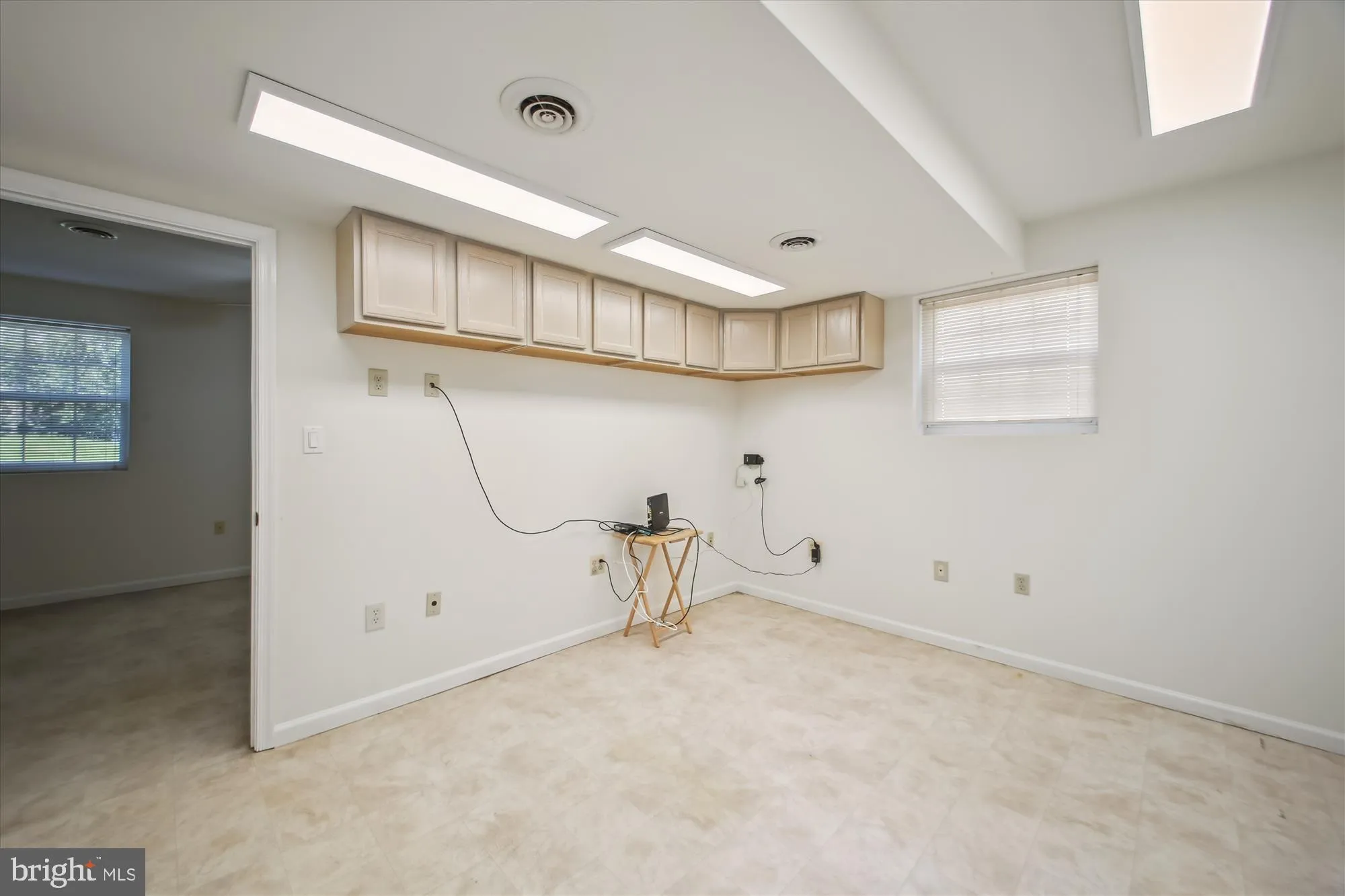 Annapolis, Maryland 21409, United States, 3 Bedrooms Bedrooms, ,3 BathroomsBathrooms,Residential,Contingent,182241