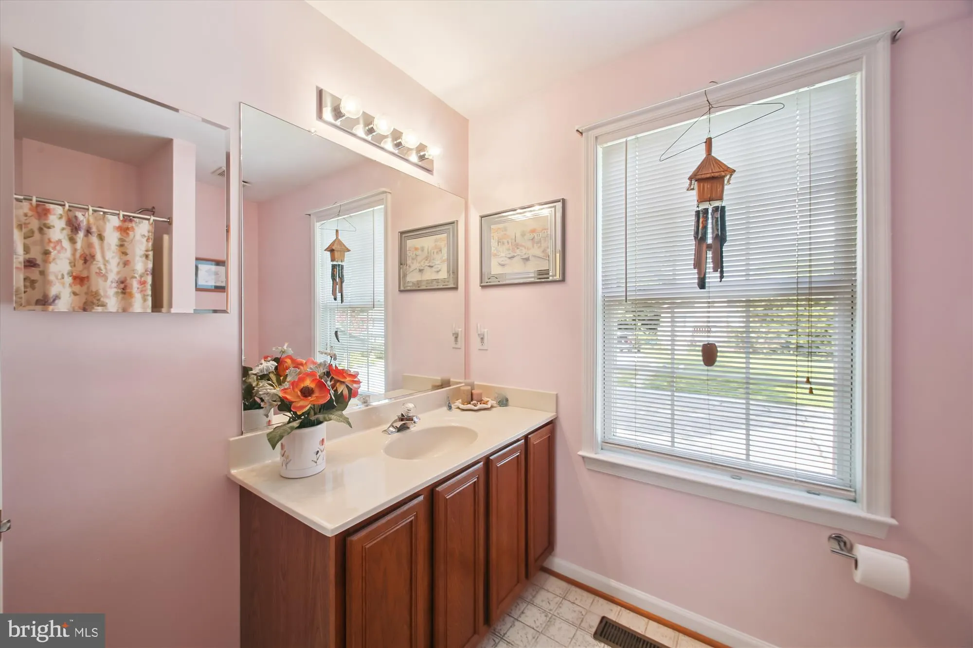 Annapolis, Maryland 21409, United States, 3 Bedrooms Bedrooms, ,3 BathroomsBathrooms,Residential,Contingent,182241