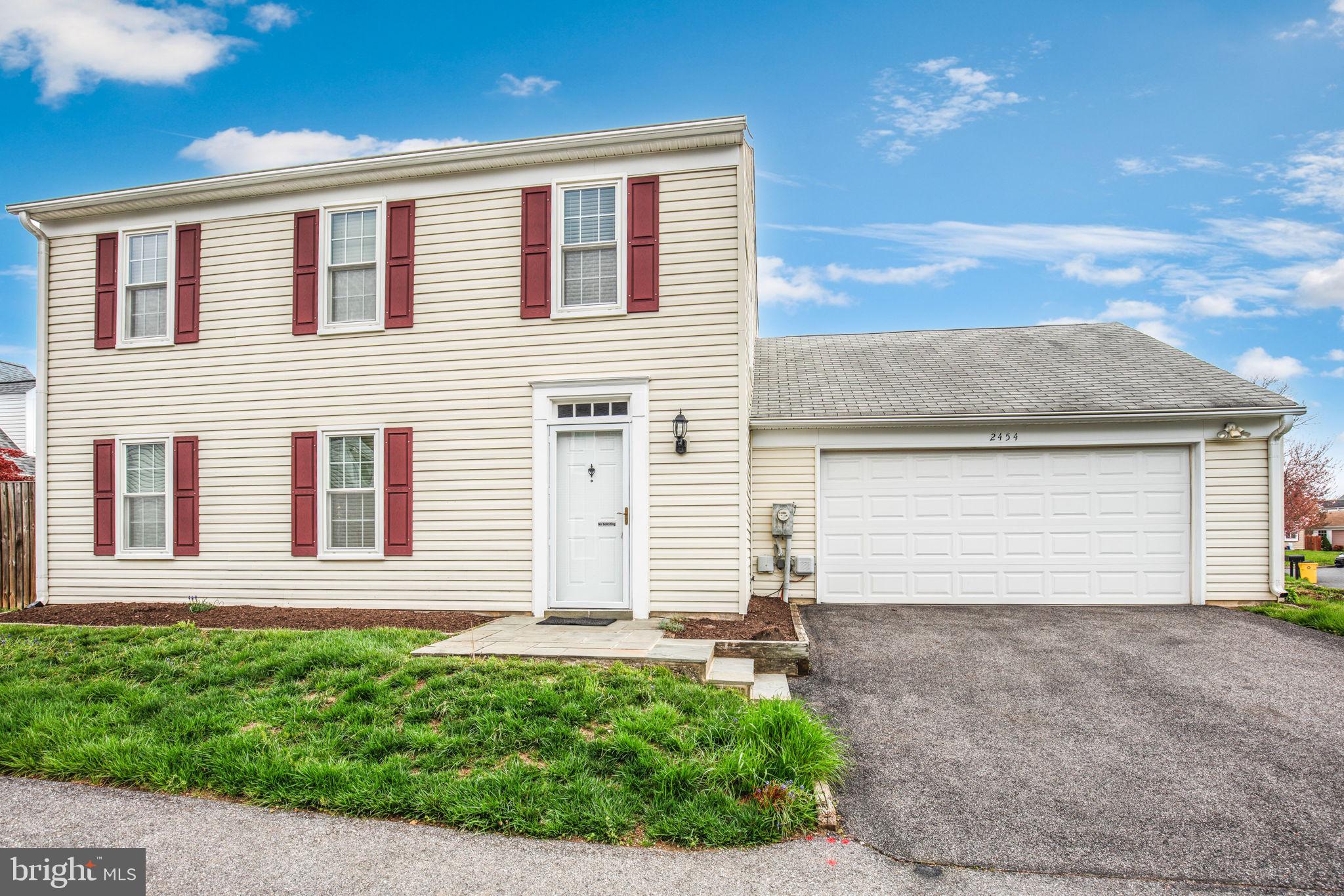 2454 YARMOUTH LANE