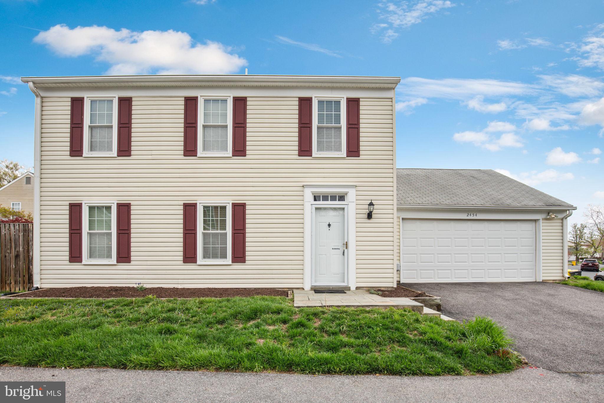 2454 YARMOUTH LANE