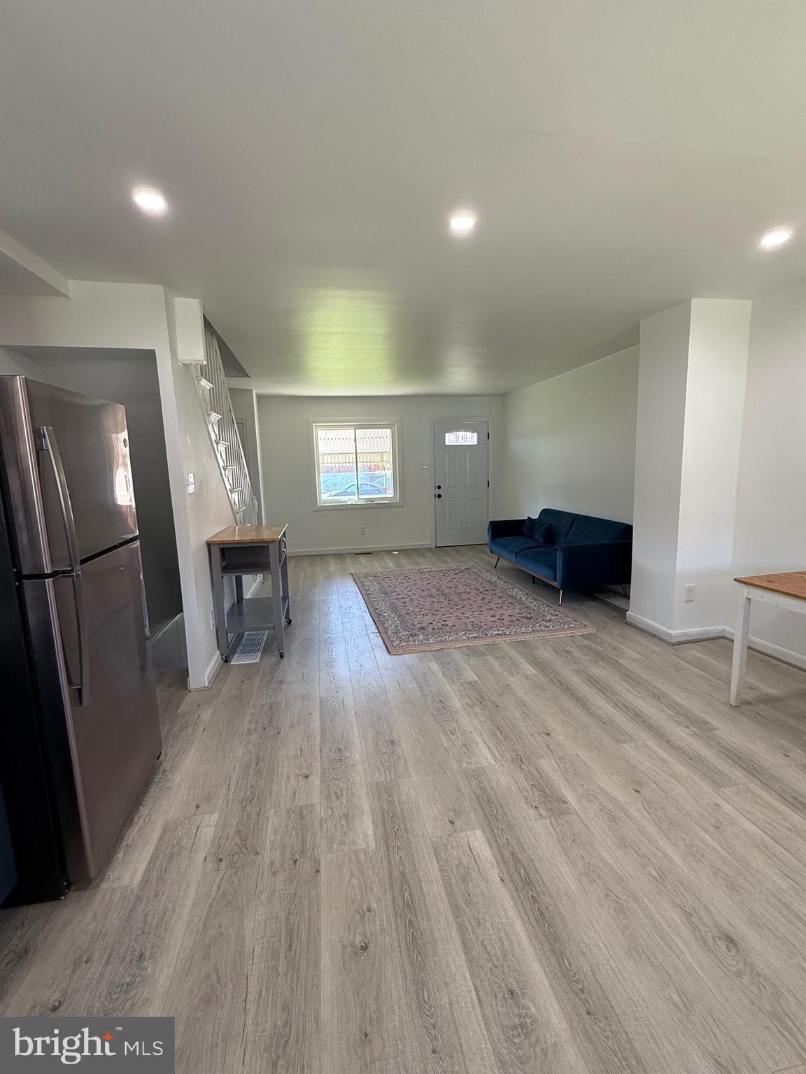 OXFORD CIRCLE - Residential