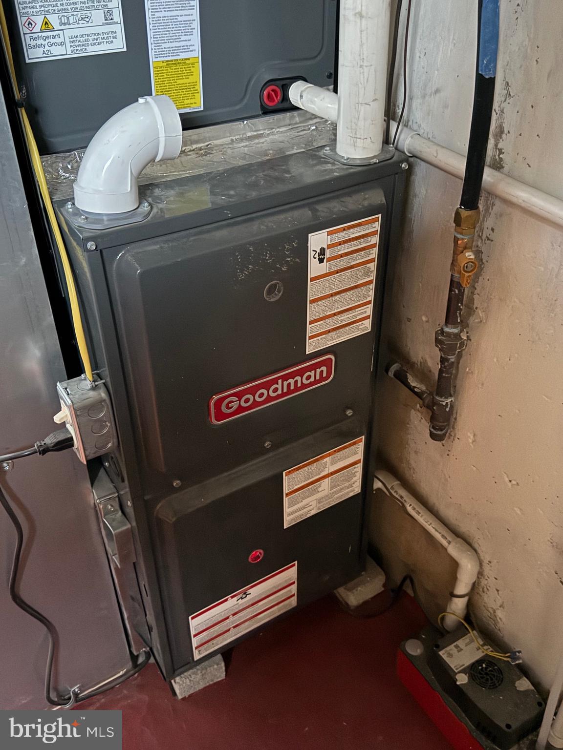 OXFORD CIRCLE - Residential