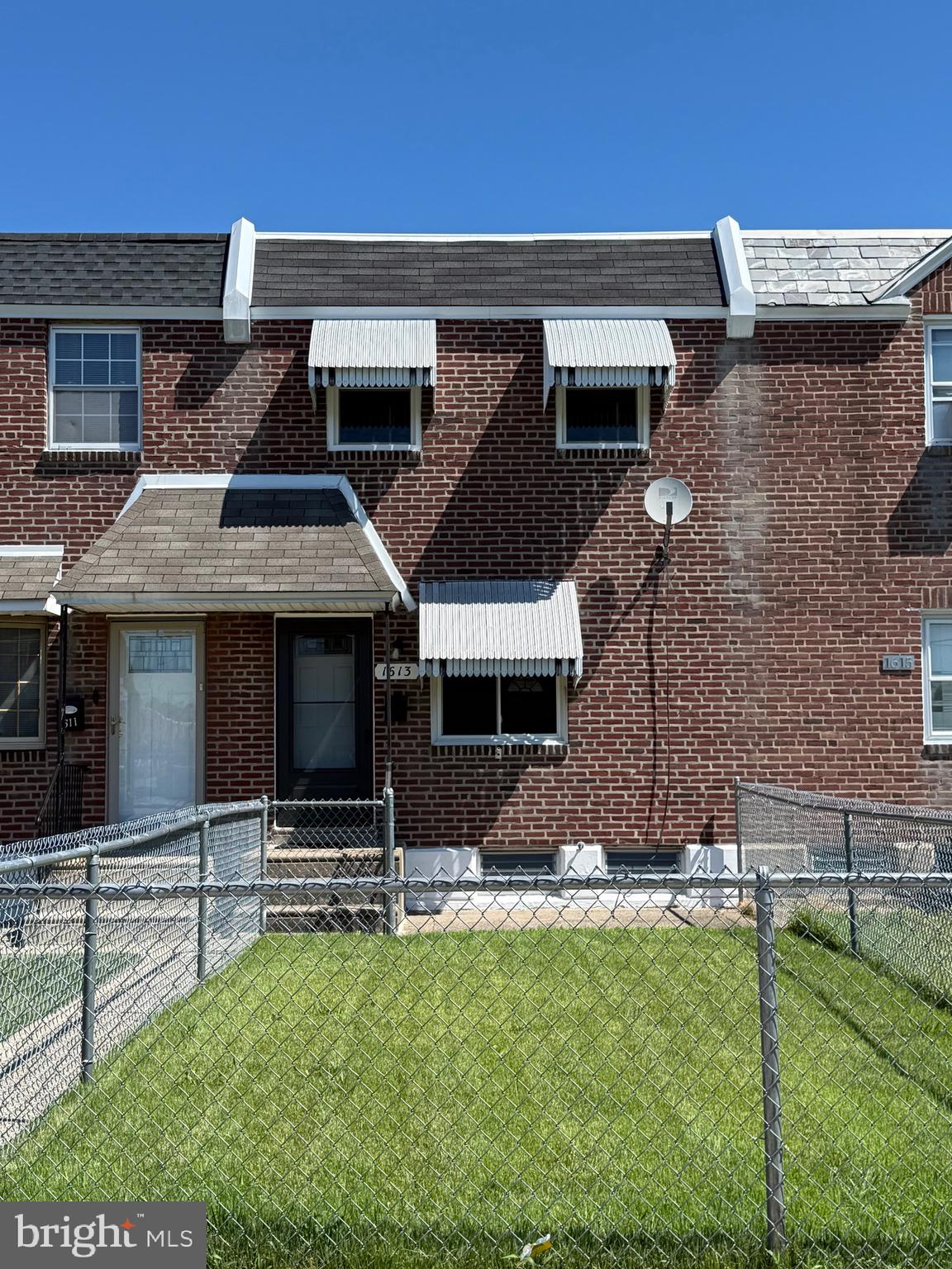 OXFORD CIRCLE - Residential