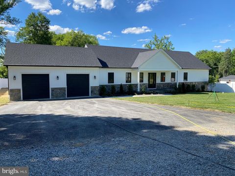 Homes For Sale - 4602 Urbana Pike<br/> FREDERICK, MD 21704