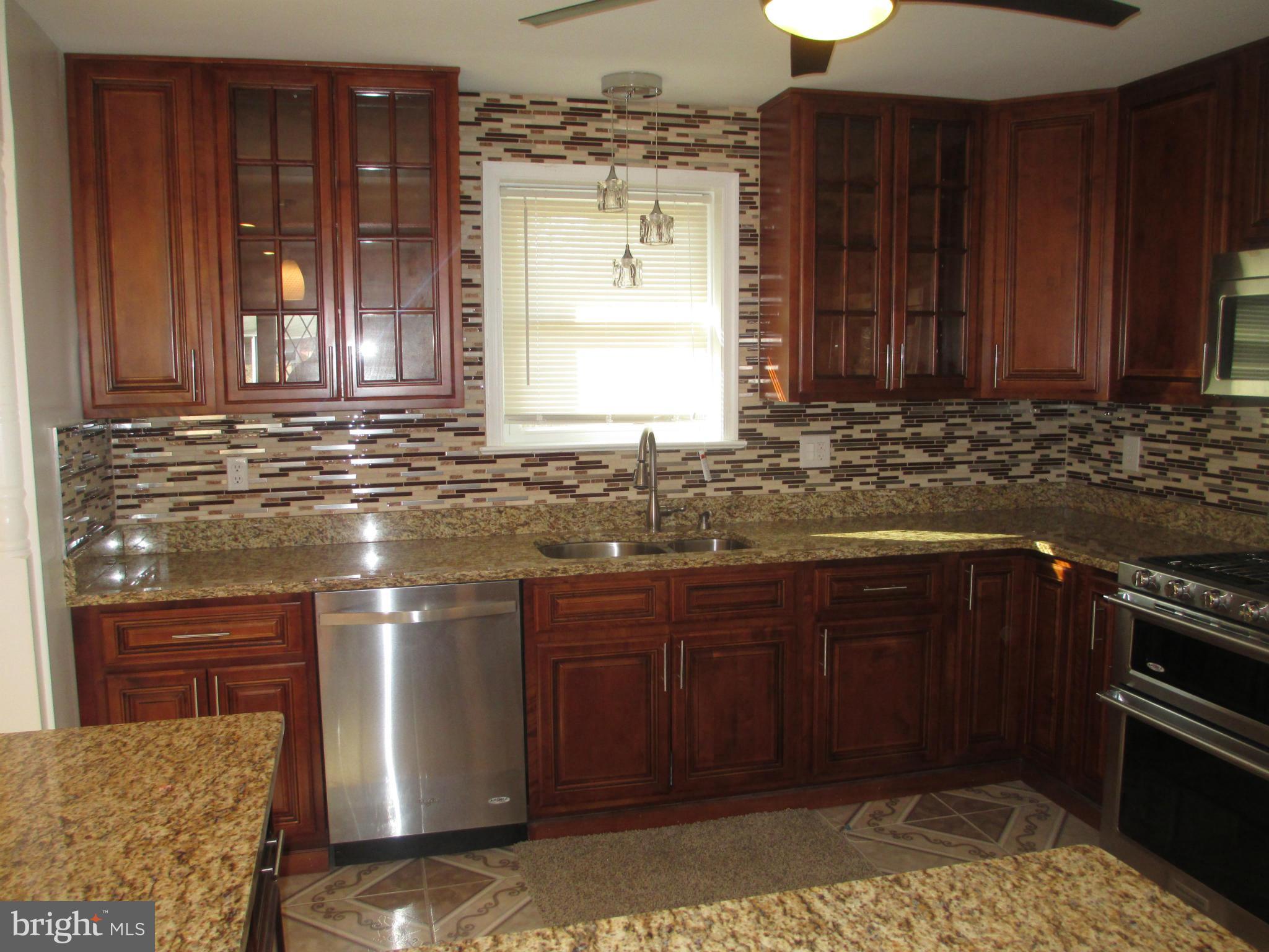 SURRATTS GARDENS - Residential