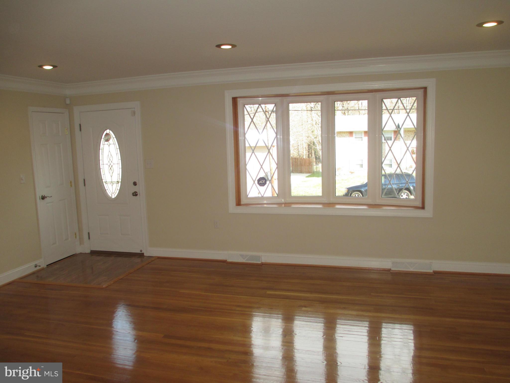 SURRATTS GARDENS - Residential