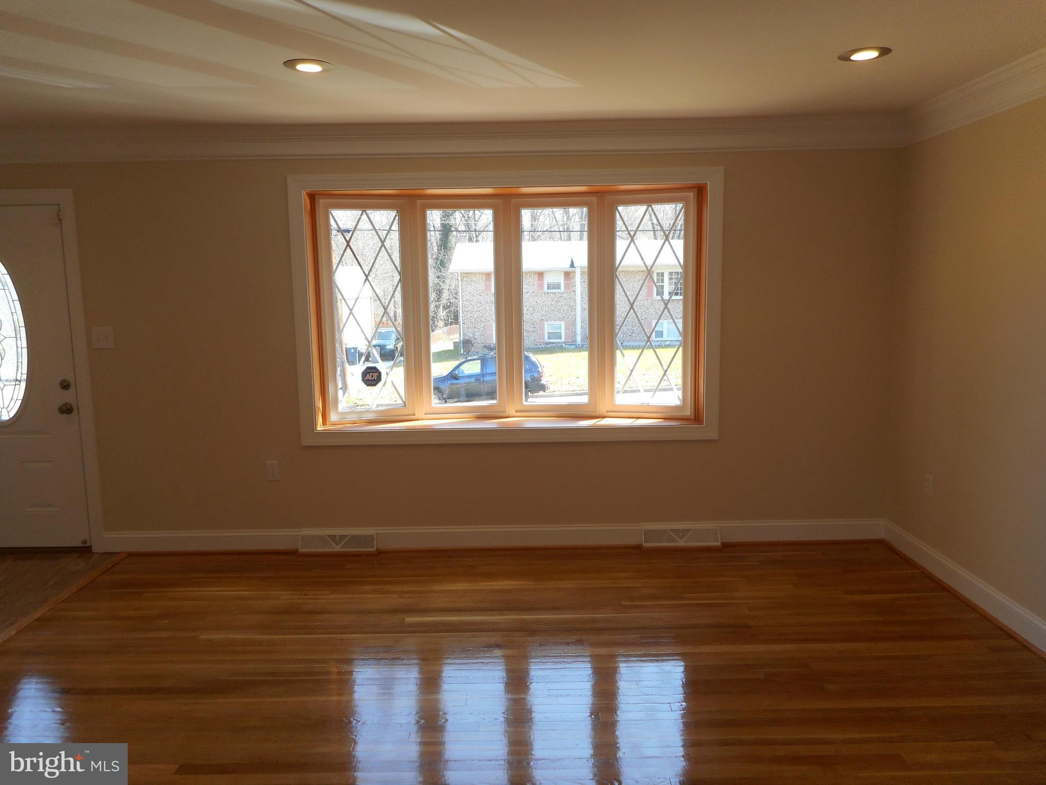 SURRATTS GARDENS - Residential