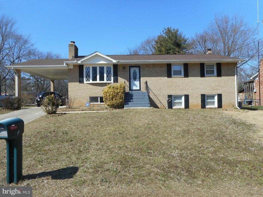 This home shines bright with new kitchen and baths. Home features four bedrooms and three full baths. Fully finished basement The home sits on a large lot. Granite counter tops and stainless steel appliances. This home is ready for your pickiest buyers. Full master bath.