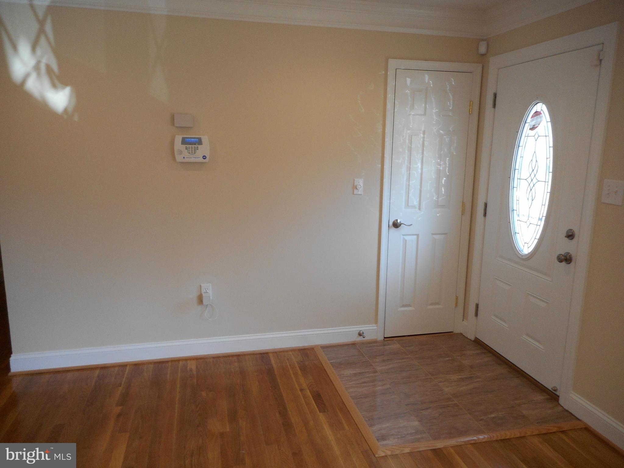 SURRATTS GARDENS - Residential