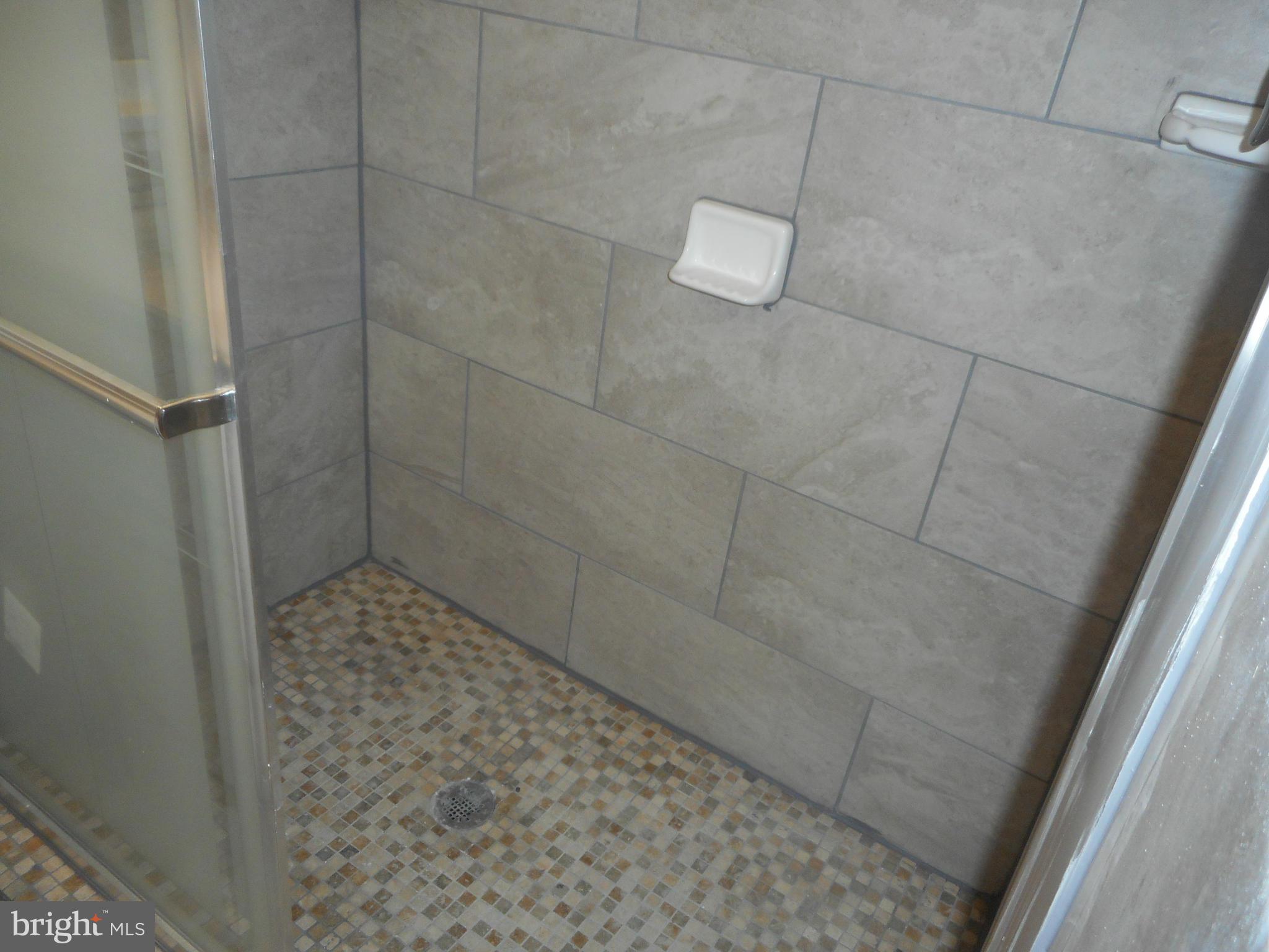 SURRATTS GARDENS - Residential