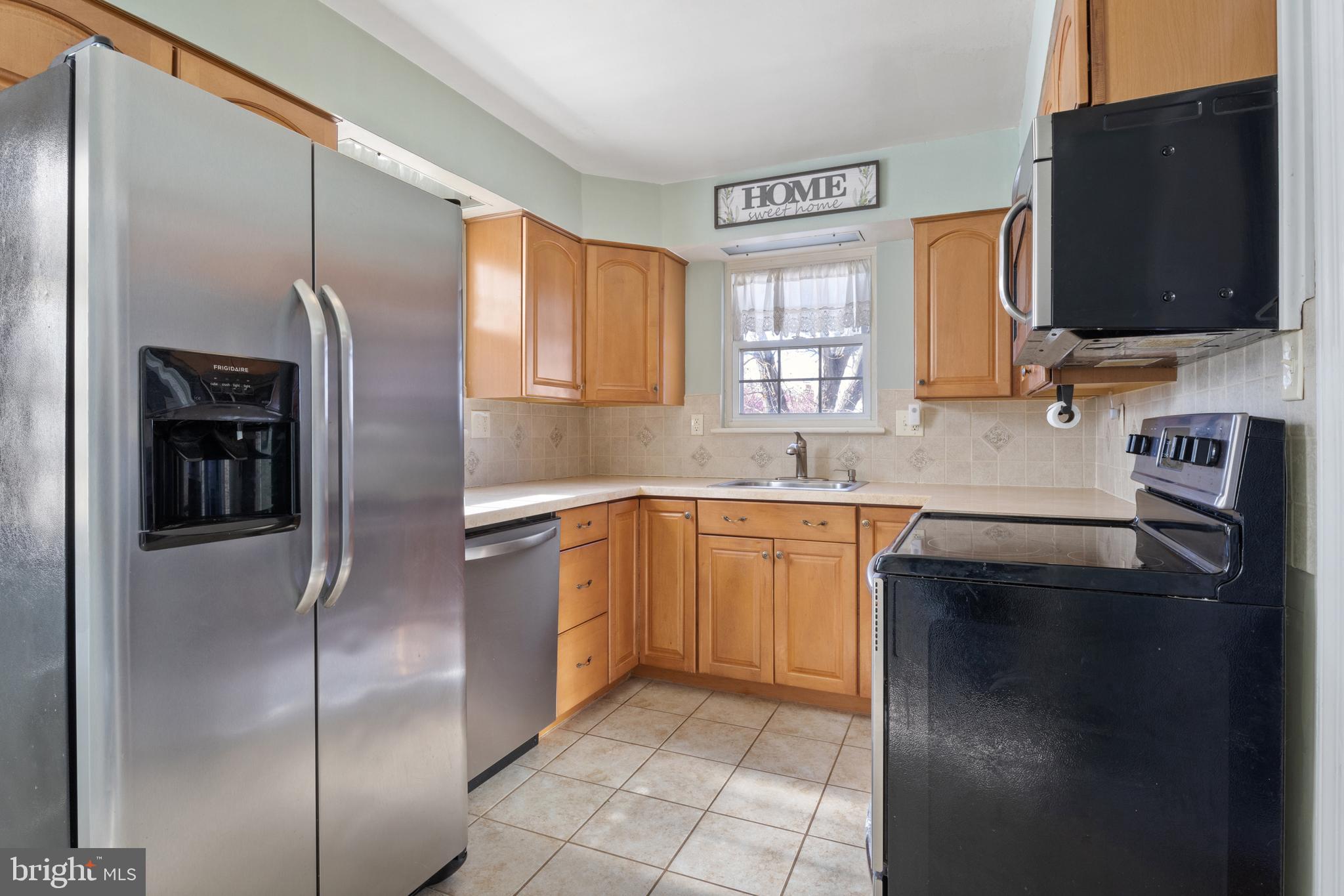 BEVERLY HILLS - Residential