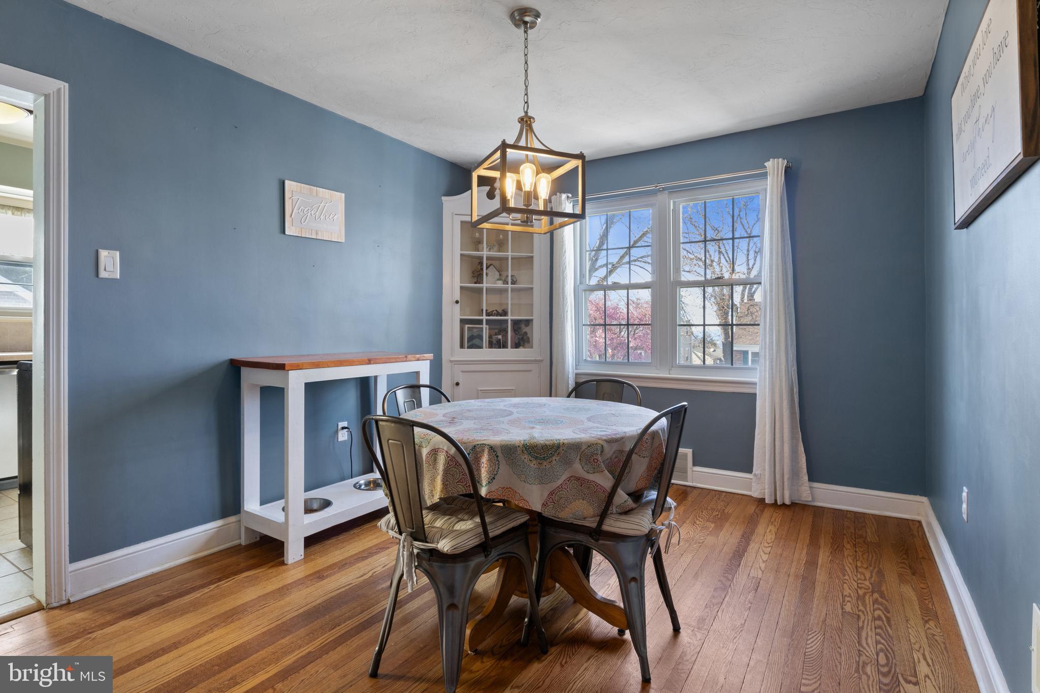 BEVERLY HILLS - Residential