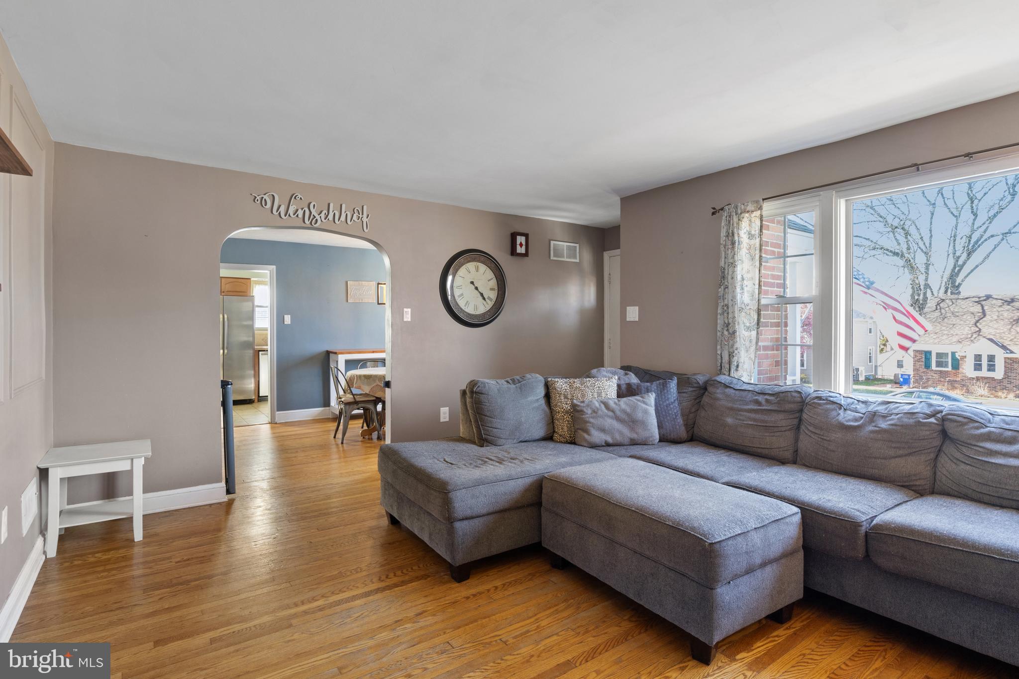 BEVERLY HILLS - Residential