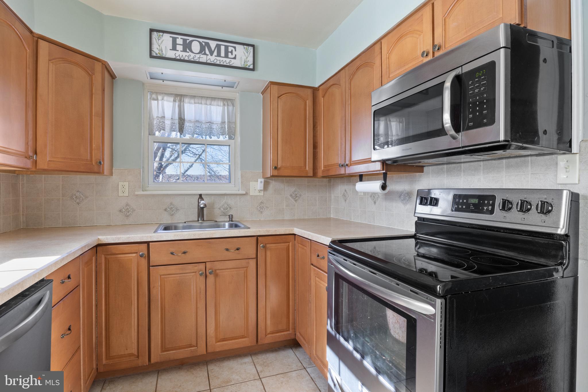 BEVERLY HILLS - Residential