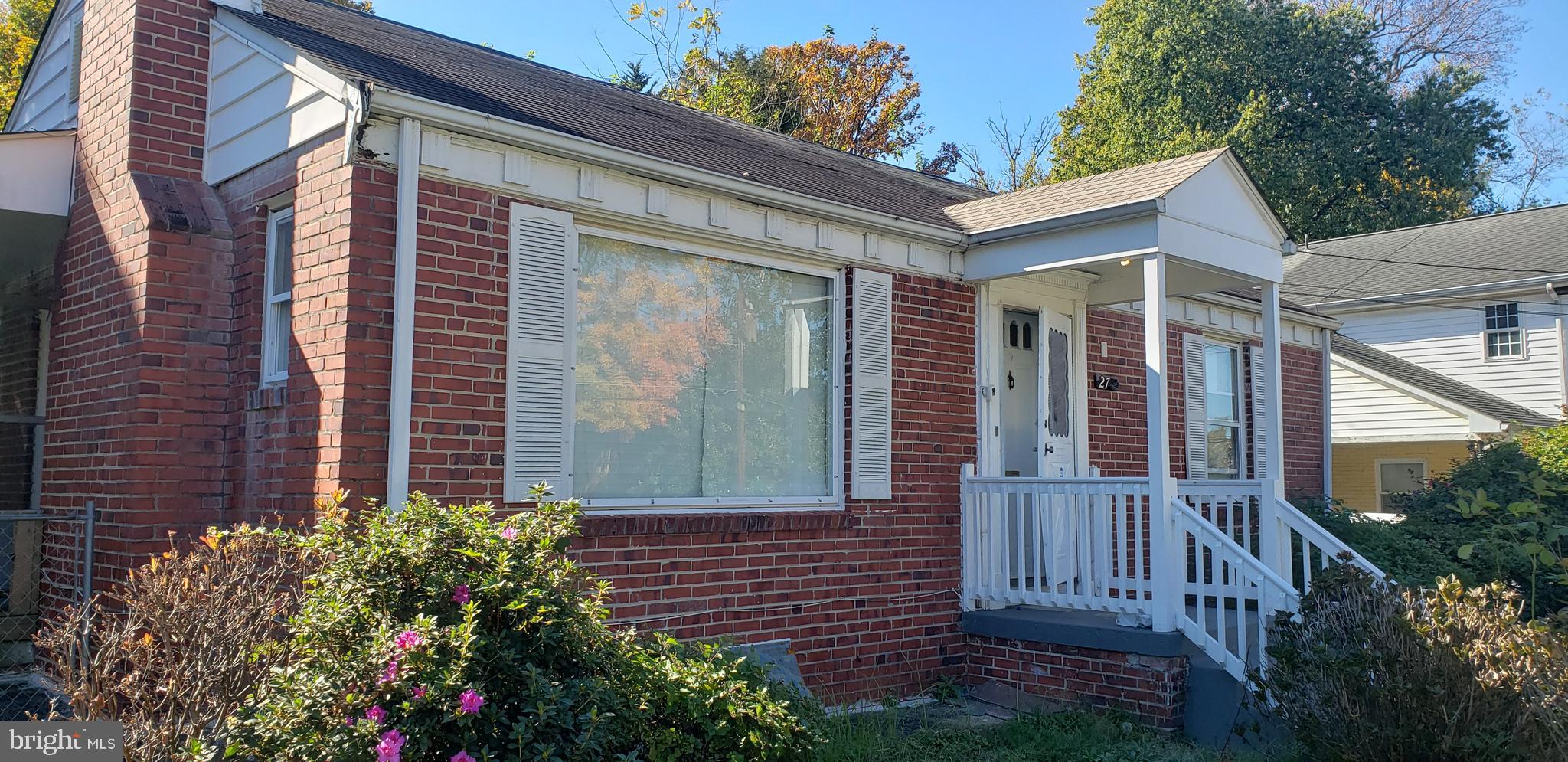 WHEATON HILLS - Residential