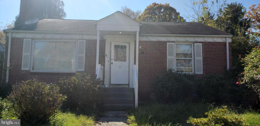 INVESTOR OR REHAB LOAN ALERT! Priced to sell and definitely worth a look. Great neighborhood and schools, close to route 97 and Westfield Wheaton Mall.  Gleaming hardwood floors, unit in the basement with a second kitchen, and seperate entrance. Won't last!