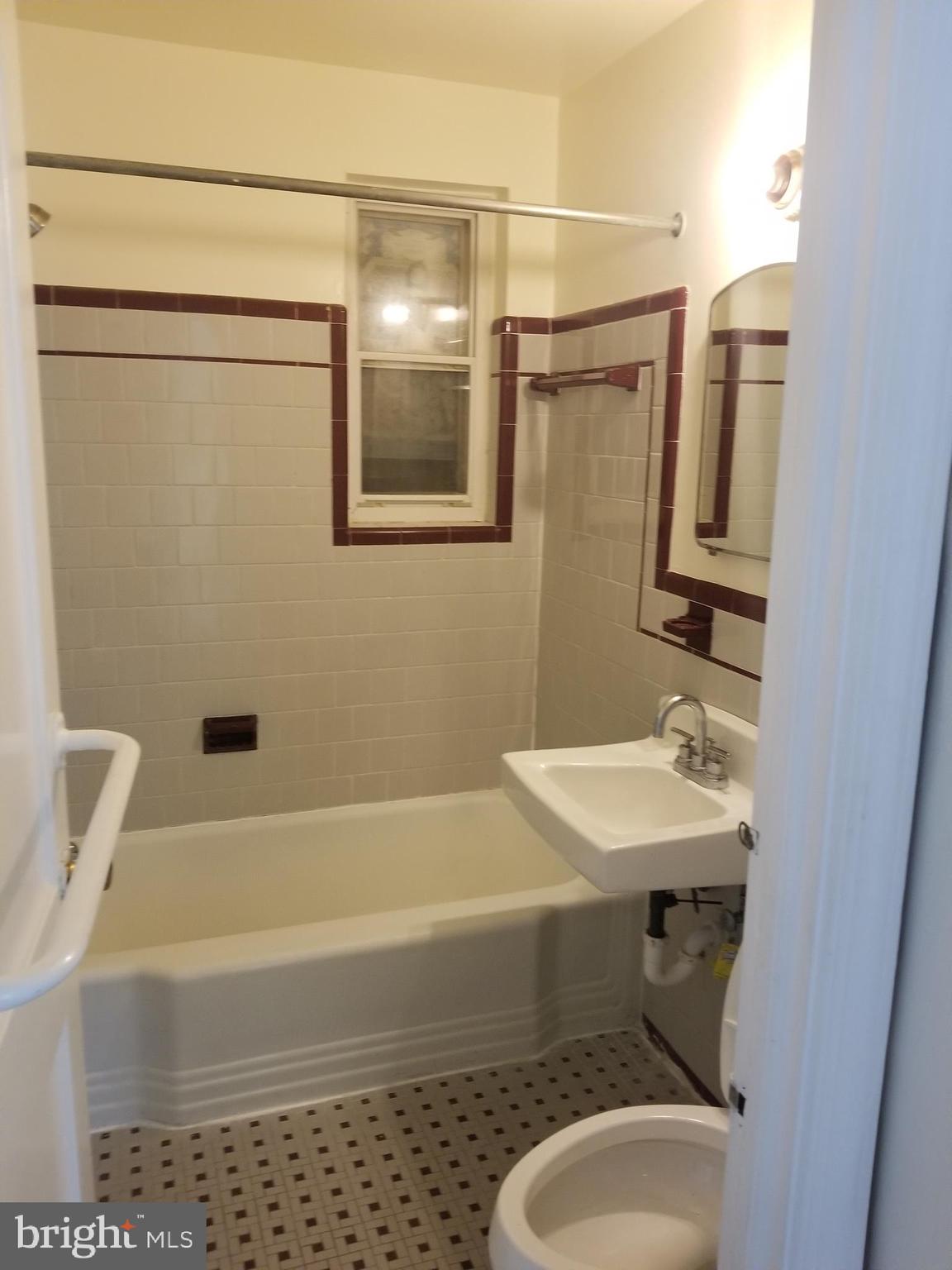 WHEATON HILLS - Residential