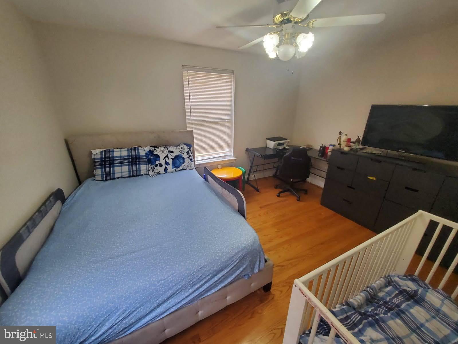 WHEATON HILLS - Residential