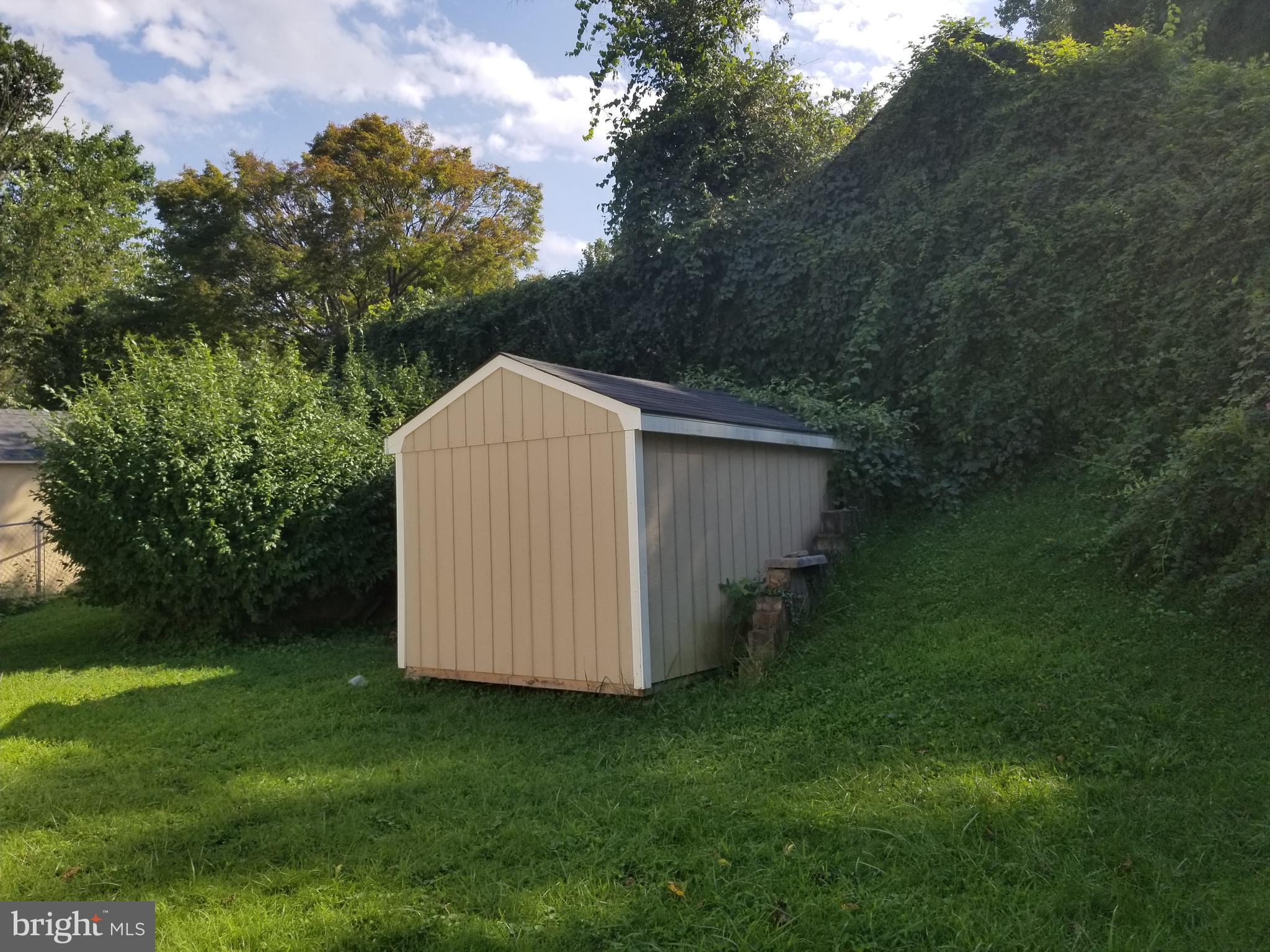 WHEATON HILLS - Residential