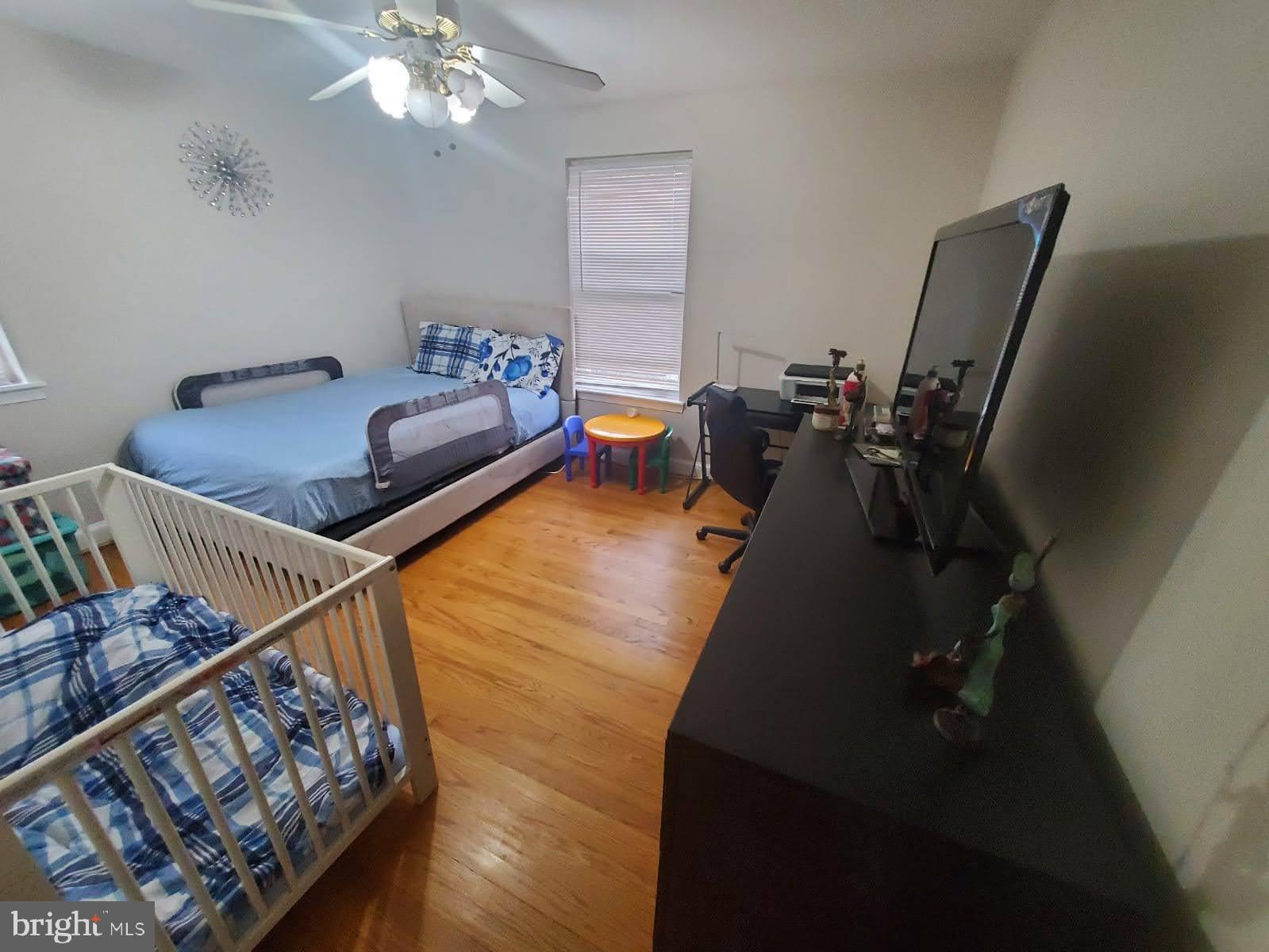 WHEATON HILLS - Residential