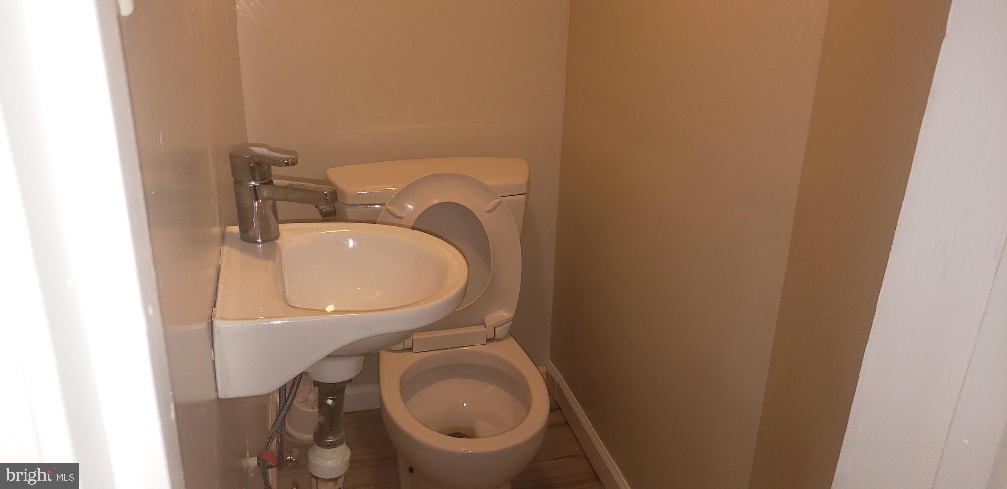 WHEATON HILLS - Residential