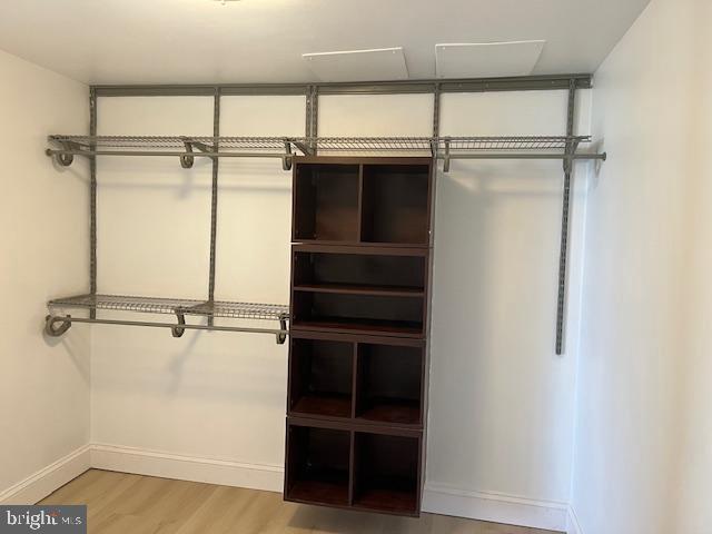 LAKESIDE TERRACE - Residential Lease