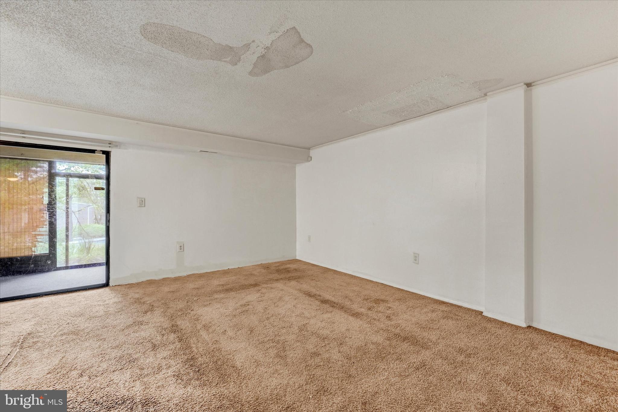 ROCKLAND RUN - Residential