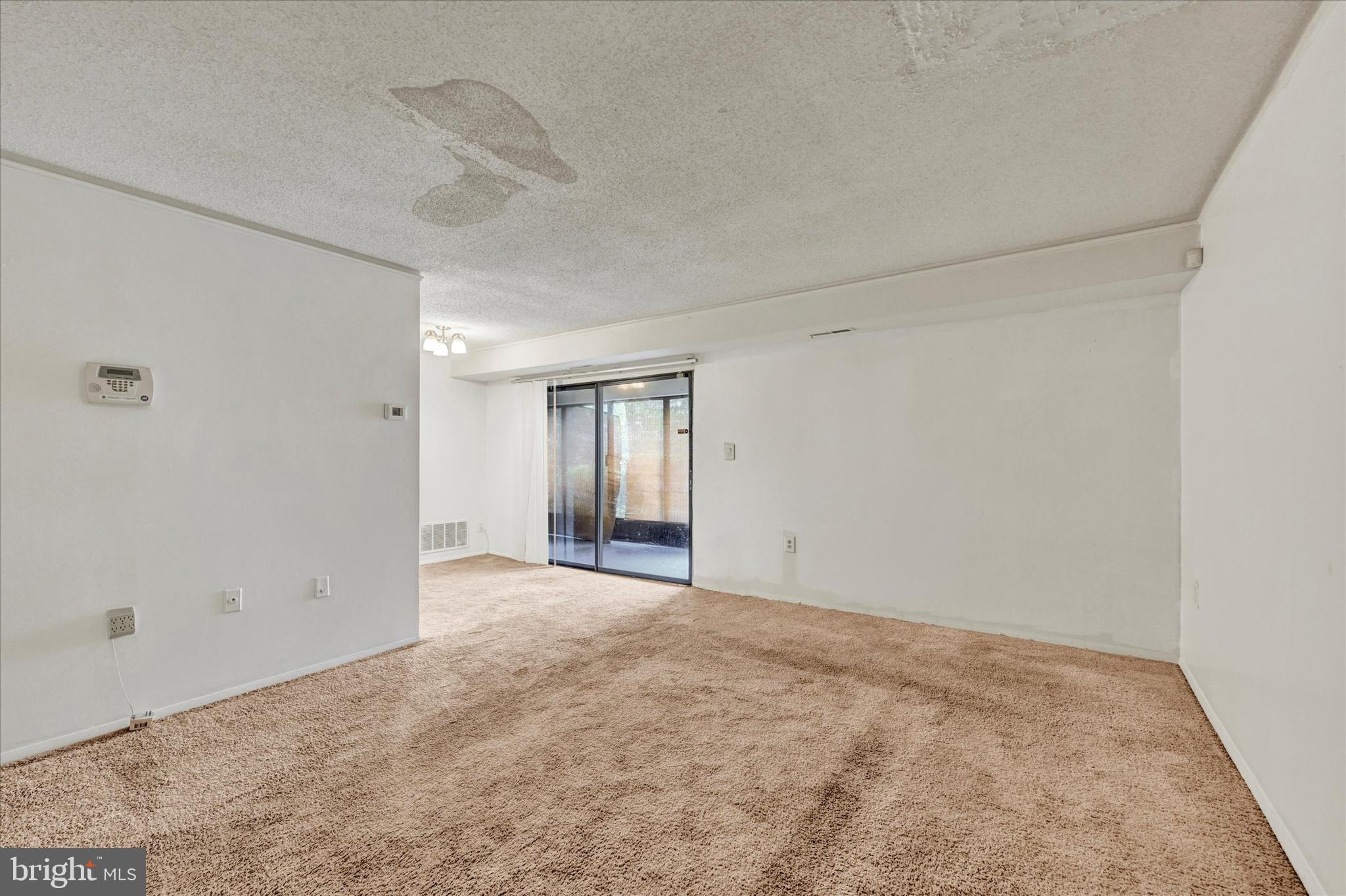 ROCKLAND RUN - Residential