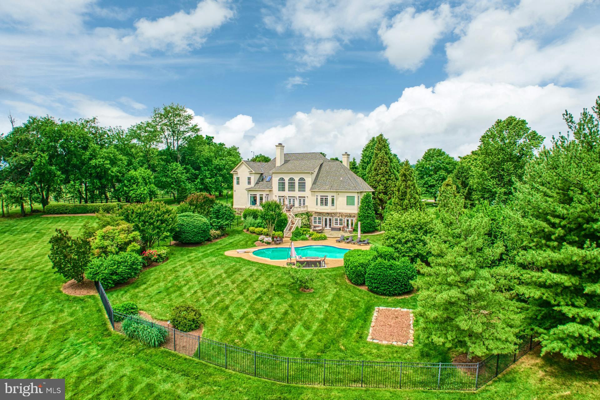 BEACON HILL - Residential