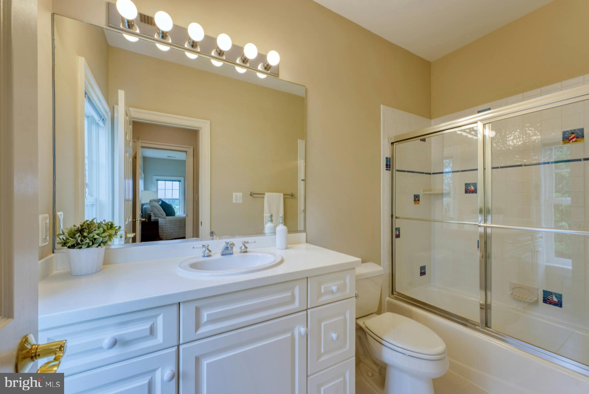 BEACON HILL - Residential