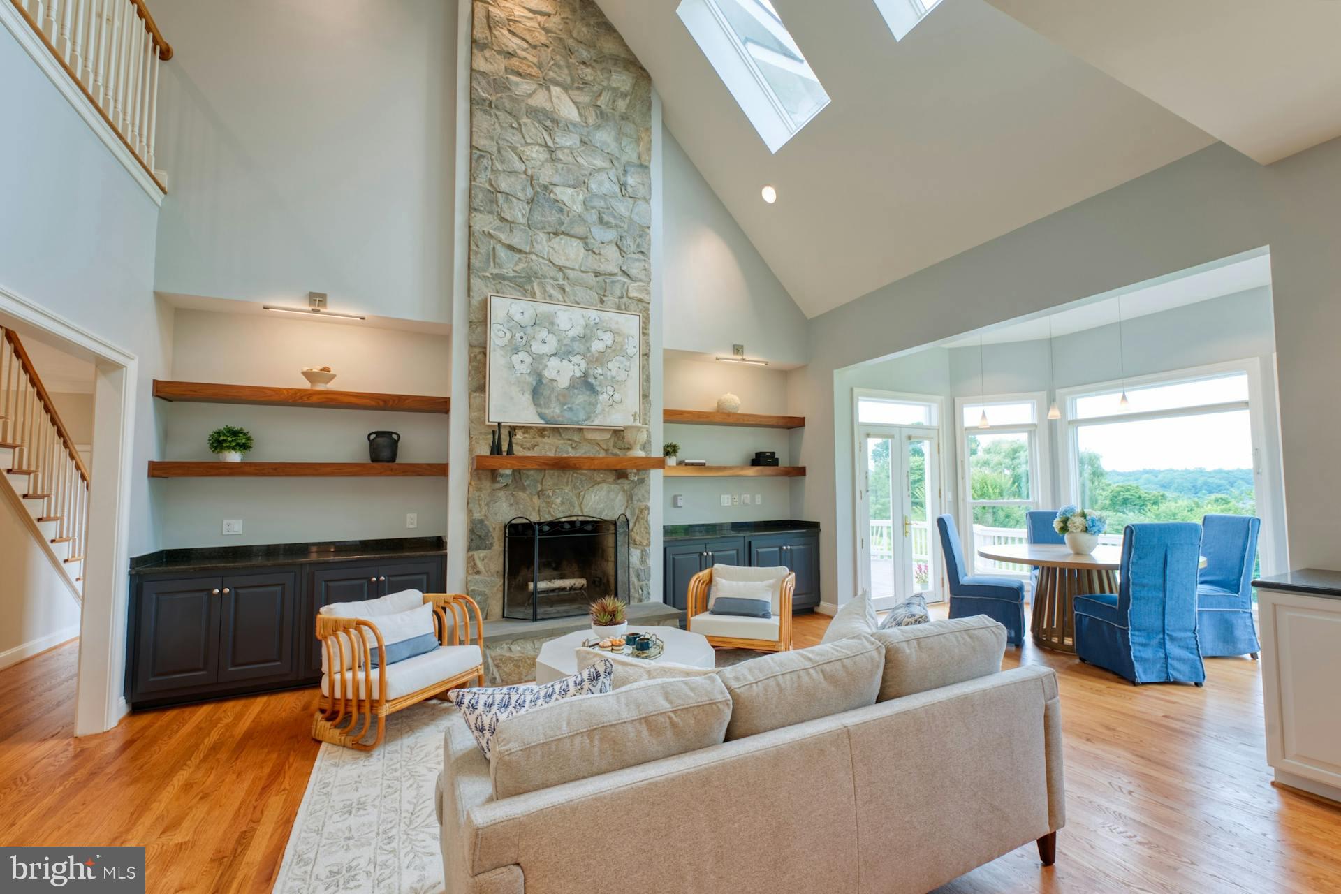 BEACON HILL - Residential