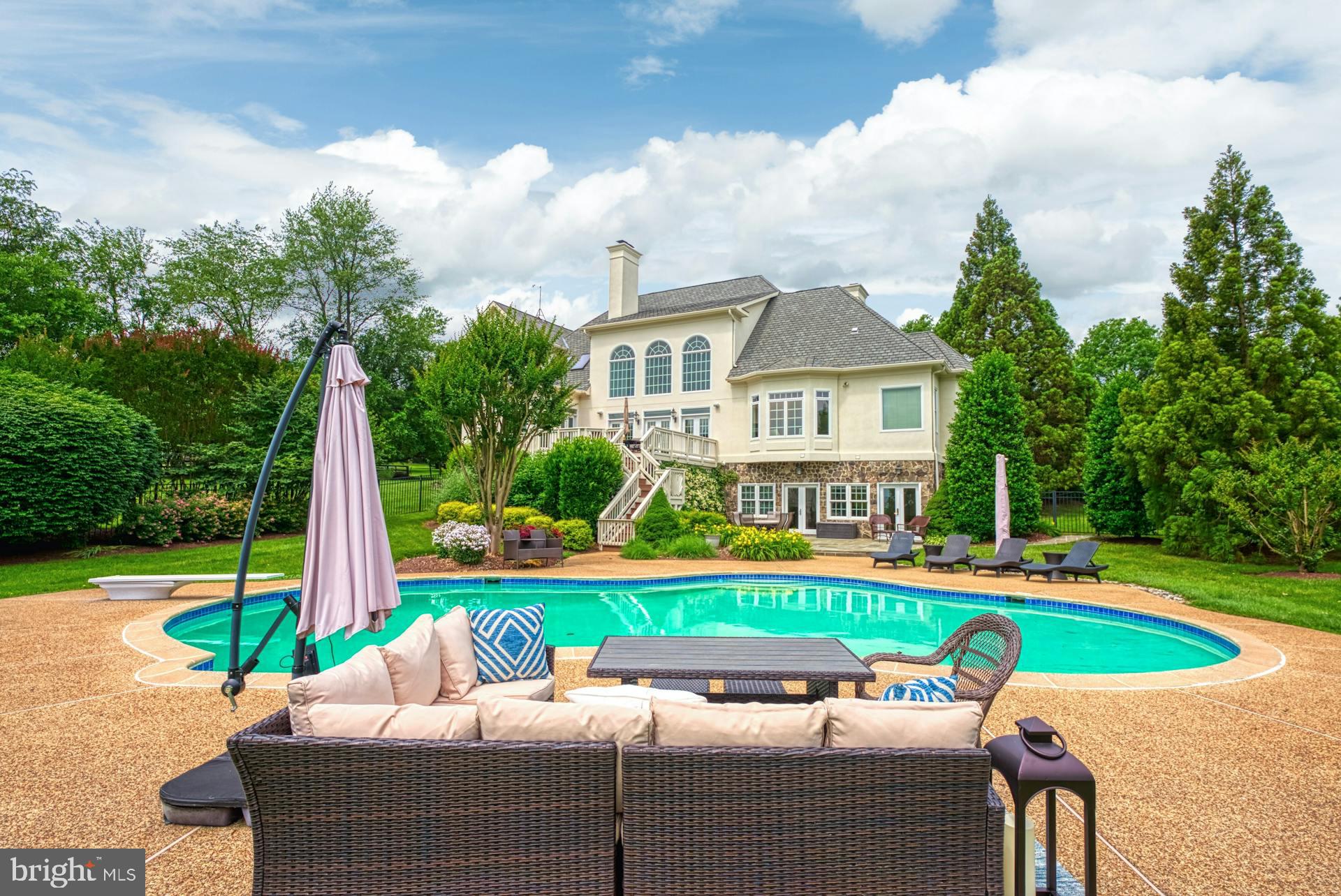 BEACON HILL - Residential