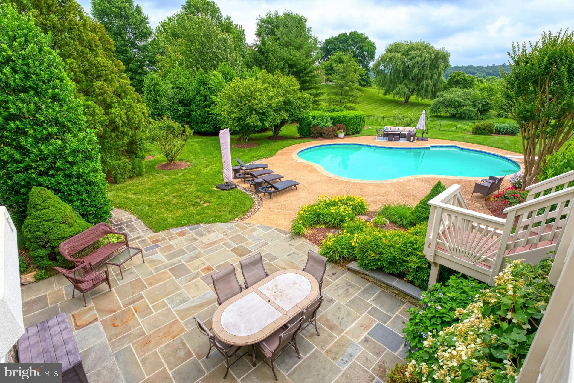 BEACON HILL - Residential