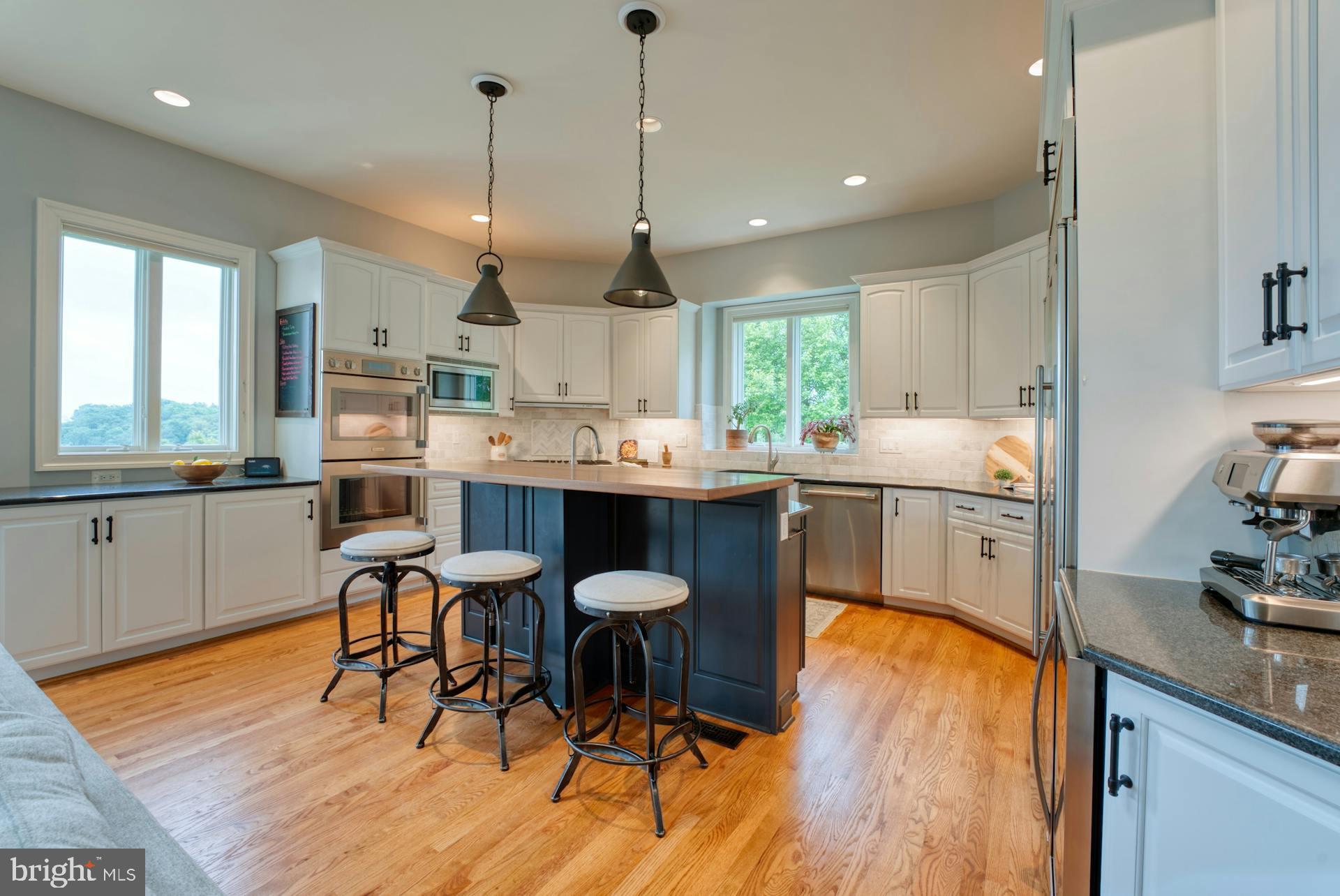 BEACON HILL - Residential