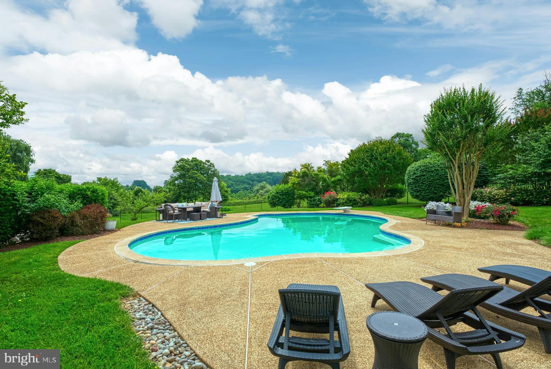 BEACON HILL - Residential