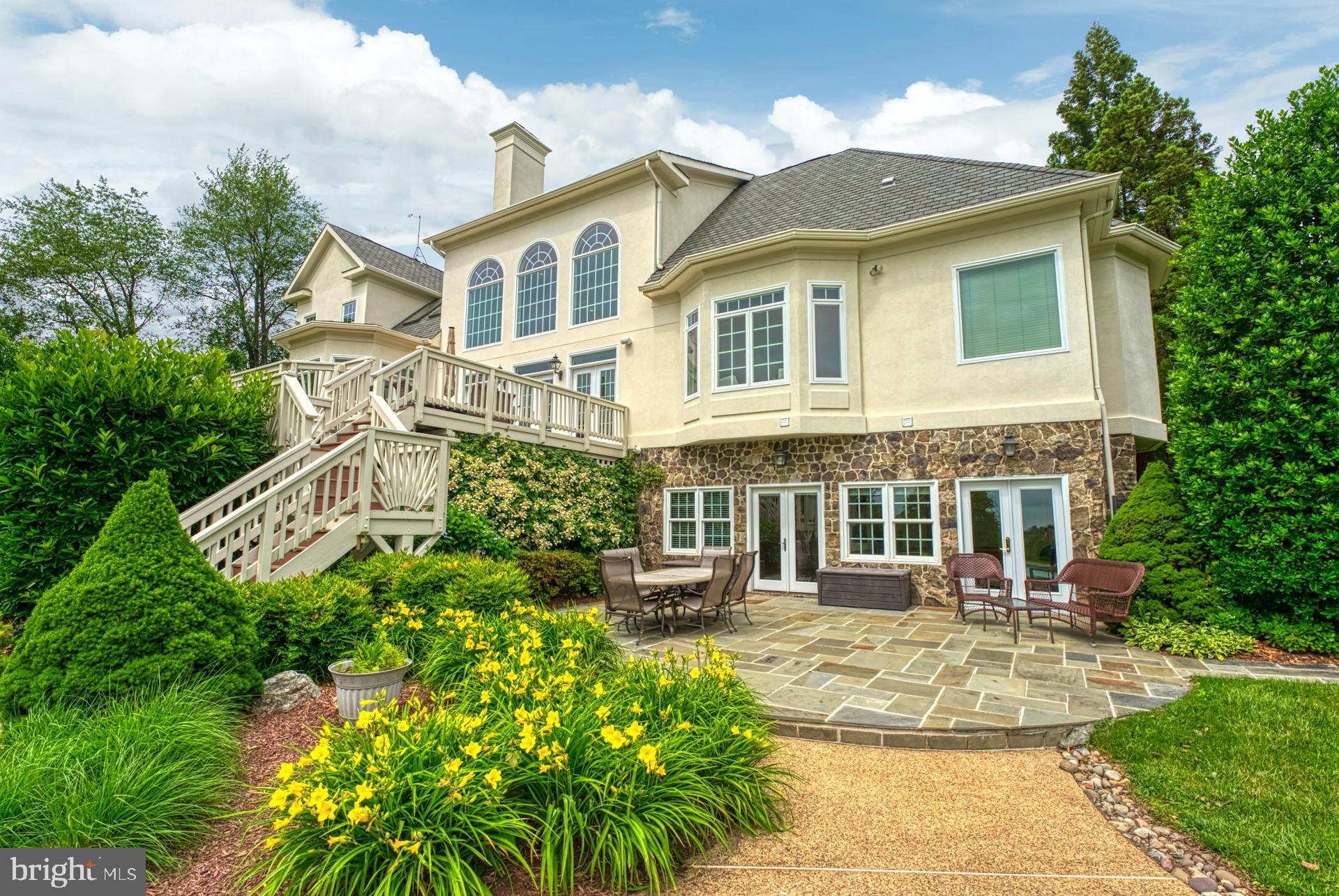 BEACON HILL - Residential