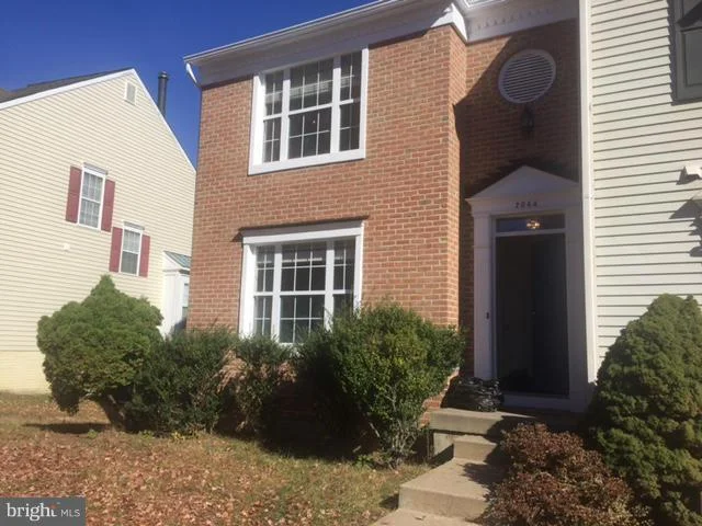 2044 Bowline Loop, Woodbridge, VA 22192