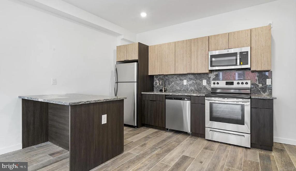 MANTUA - Residential Lease