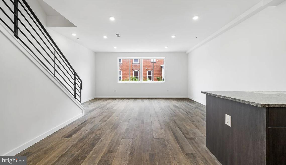 MANTUA - Residential Lease